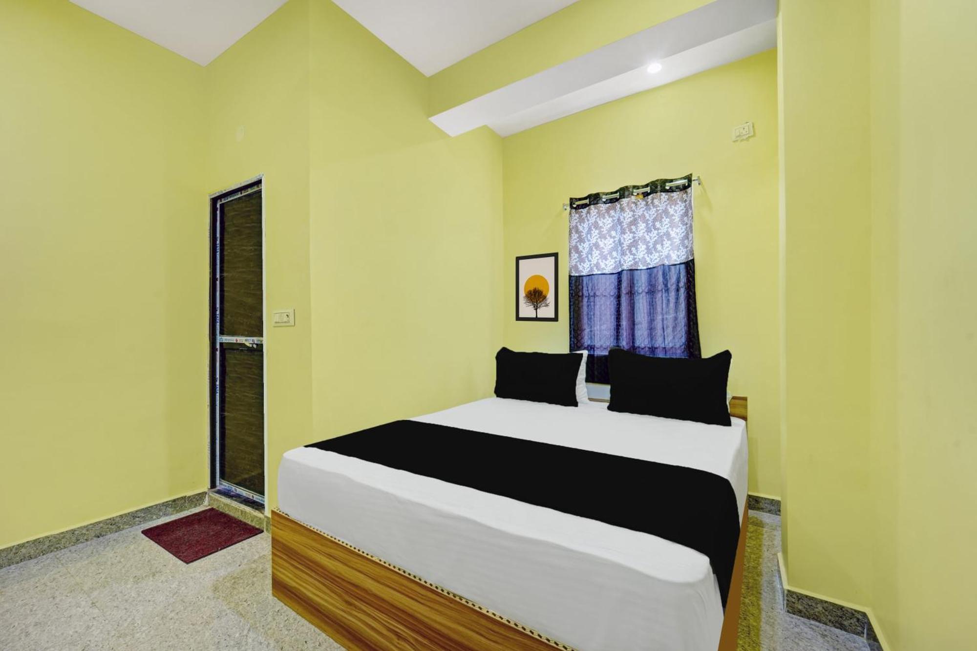 Hotel O Radha Rani Hotel Rajgir Bagian luar foto