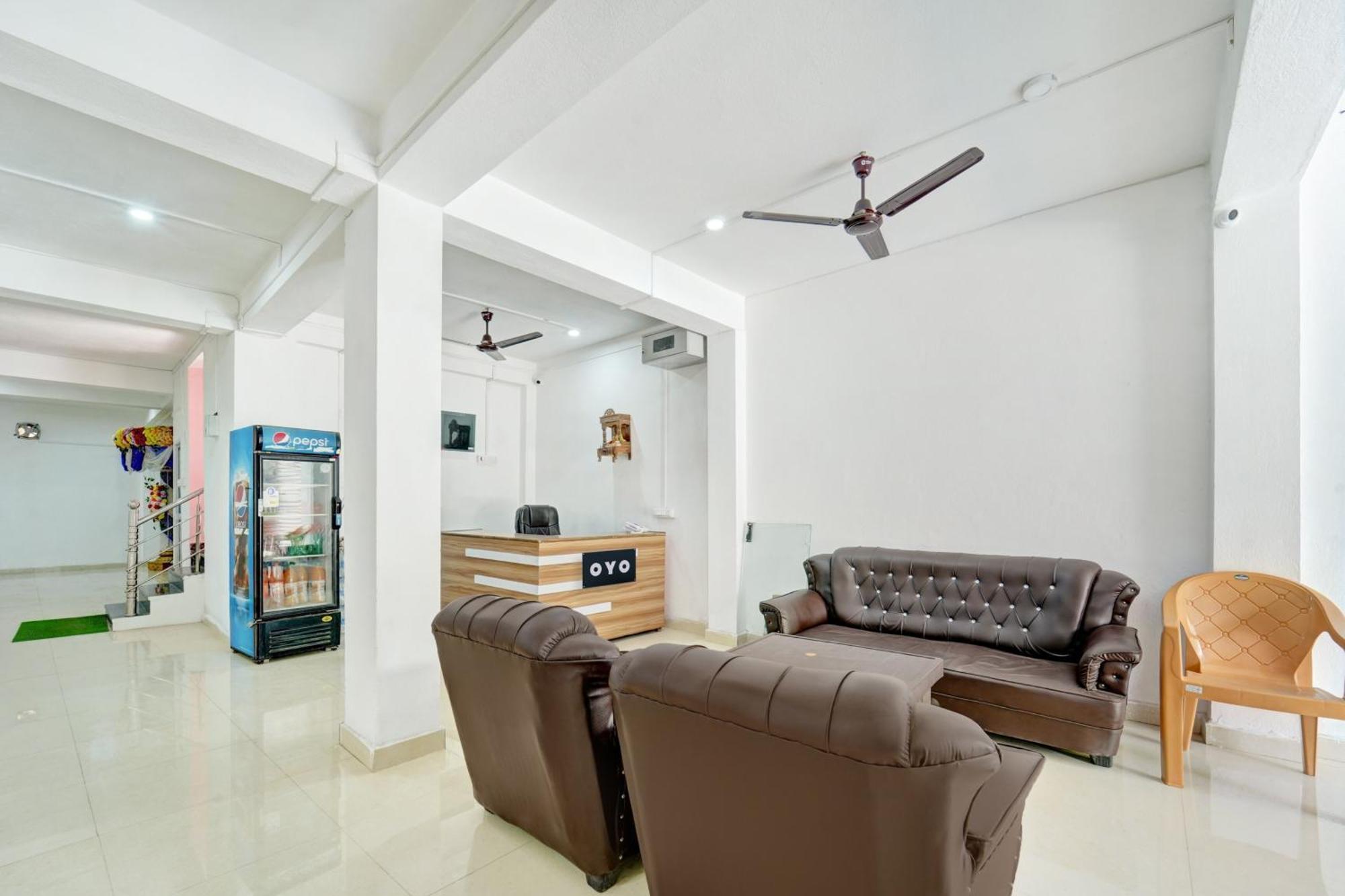 Hotel O Radha Rani Hotel Rajgir Bagian luar foto