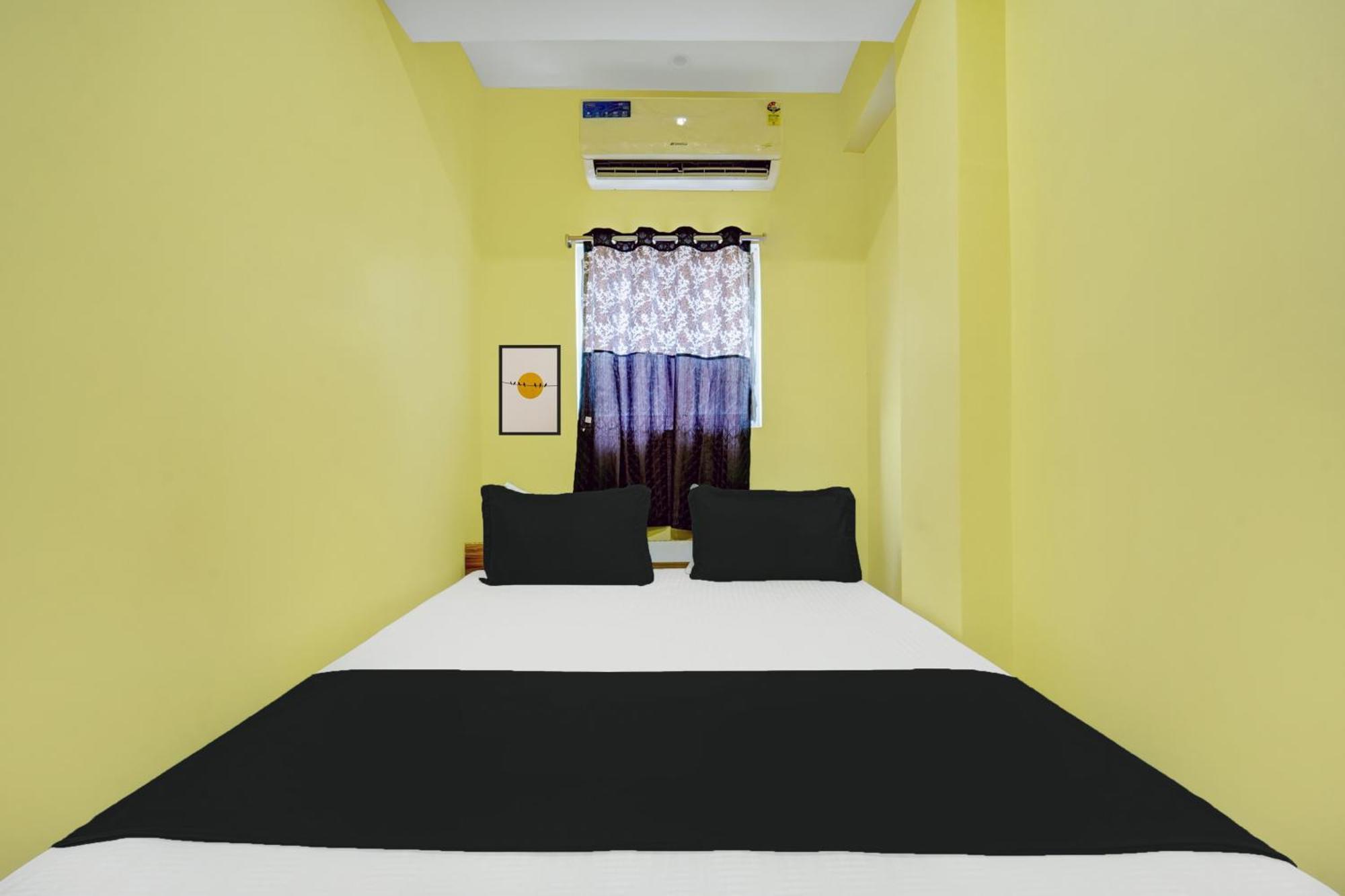 Hotel O Radha Rani Hotel Rajgir Bagian luar foto