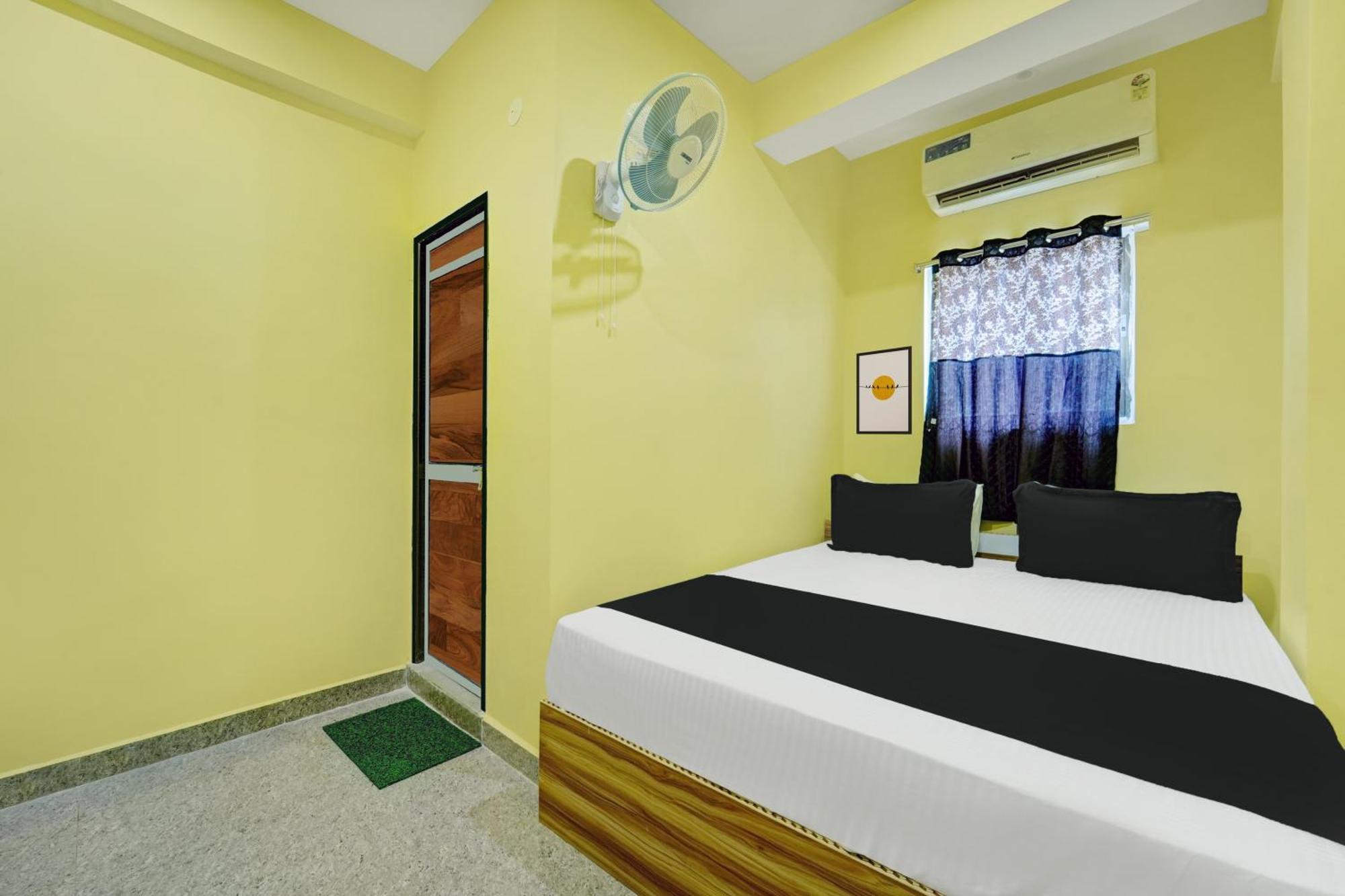 Hotel O Radha Rani Hotel Rajgir Bagian luar foto